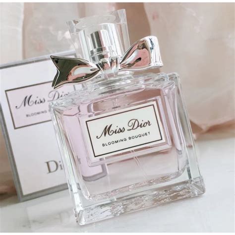 นำหอม miss dior pantip|รีวิวนำ้หอม Miss Dior EAU DE PERFUM หอมทนนานเกิน 10 ชั่วโมง .